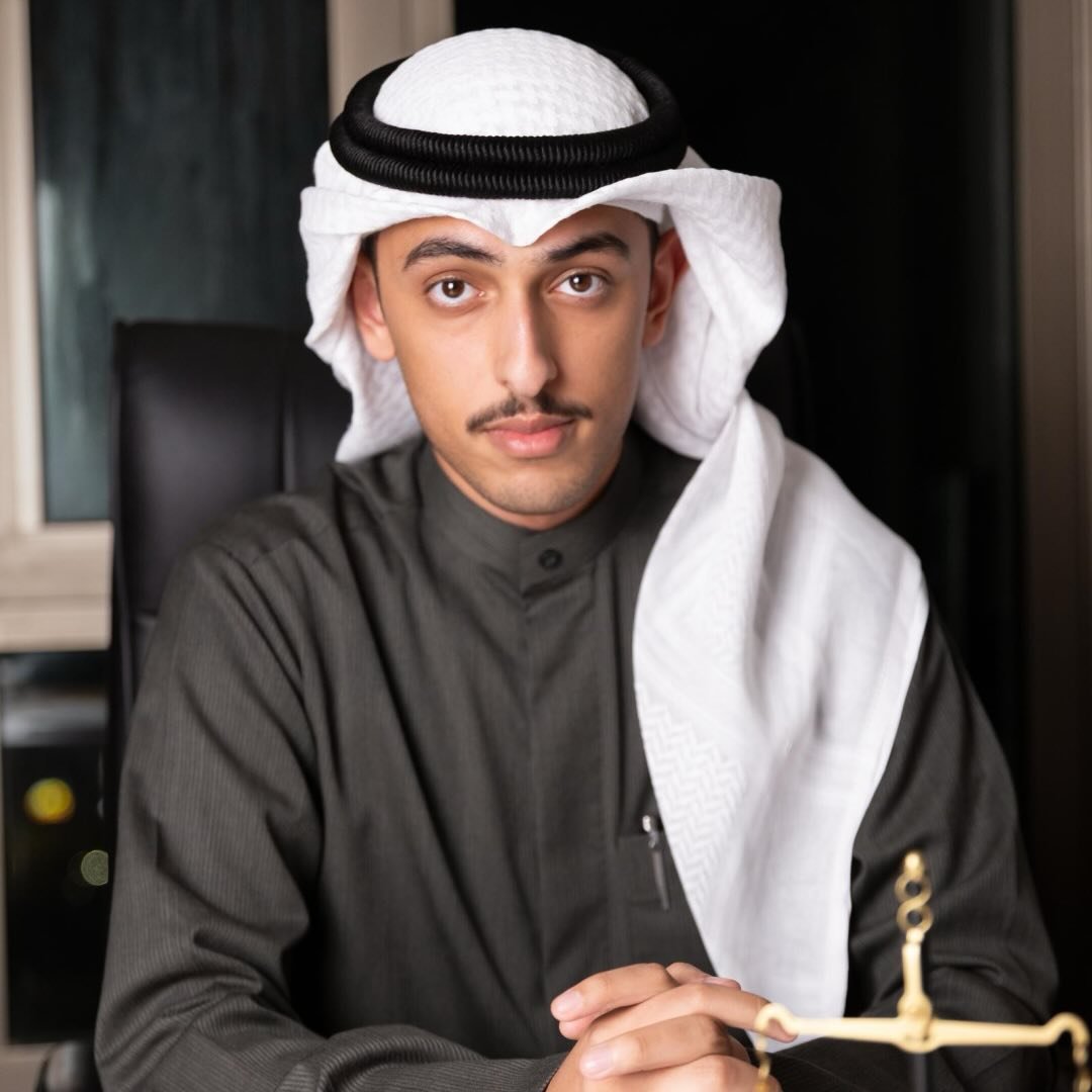 صورة المحامي عبدالعزيز الغانم